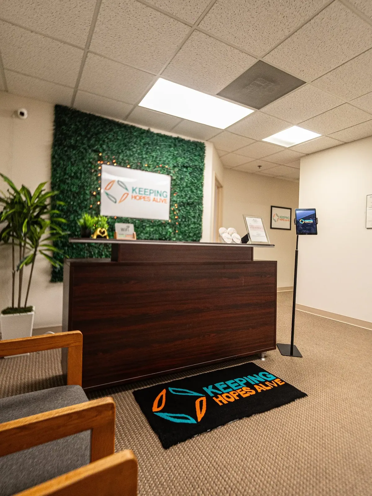 The Keeping Hopes Alive front desk and waiting area